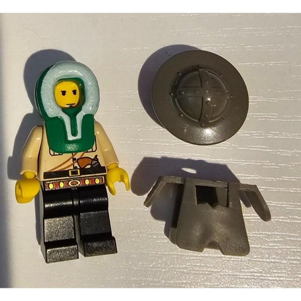 LEGO Mixed Minifigure Green Hood Johnny Thunder Body Star Wars Head Castle Armor
